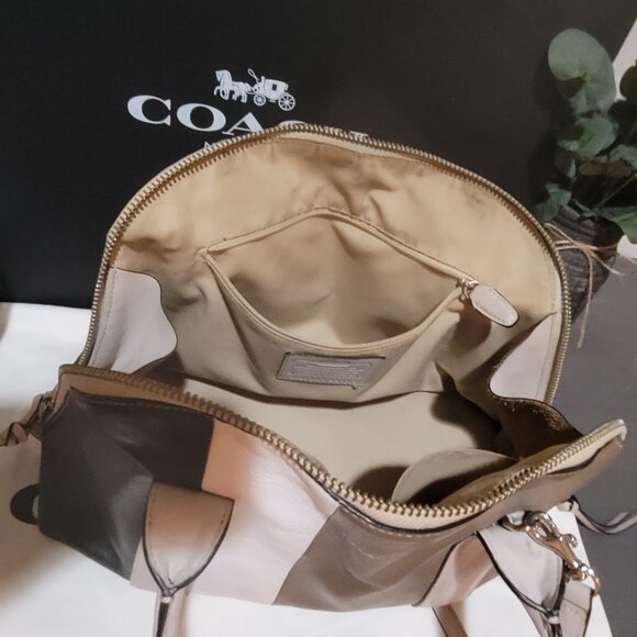 👜Coach Hand and Strap Tote Bag - Picture 2 of 8